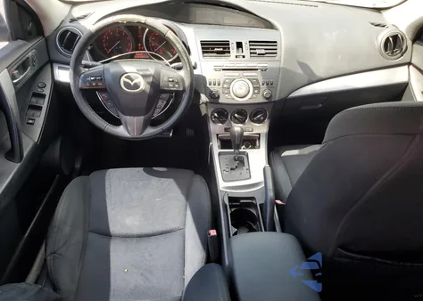2011 Mazda 3 S z USA, uszkodzony, nr VIN JM1BL1U54B1465079